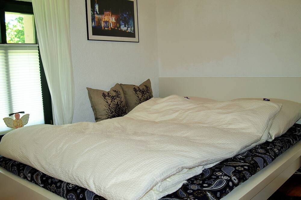 Ganze Wohnung, Altes Forsthaus, Alleinlage, Berliner Umland, Wlan, Sauna, Terrasse,  Badeseen in Garzau-Garzin, Märkische Schweiz-Oderland
