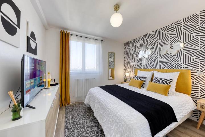 Gîte pour 7 personnes, avec vue et balcon à Noisy-le-Sec - 2