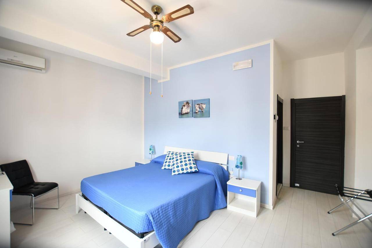 Economy Twin Room with Private Bathroom in Mattinata, Gargano