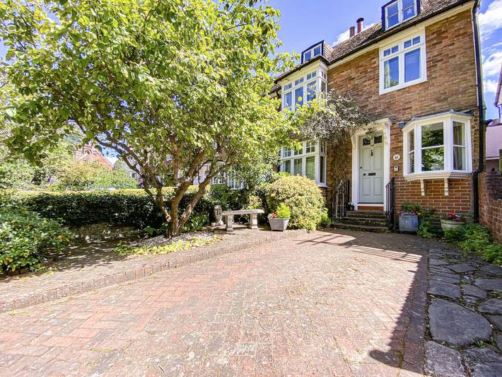 Quince Cottage in Tenterden, Ashford region