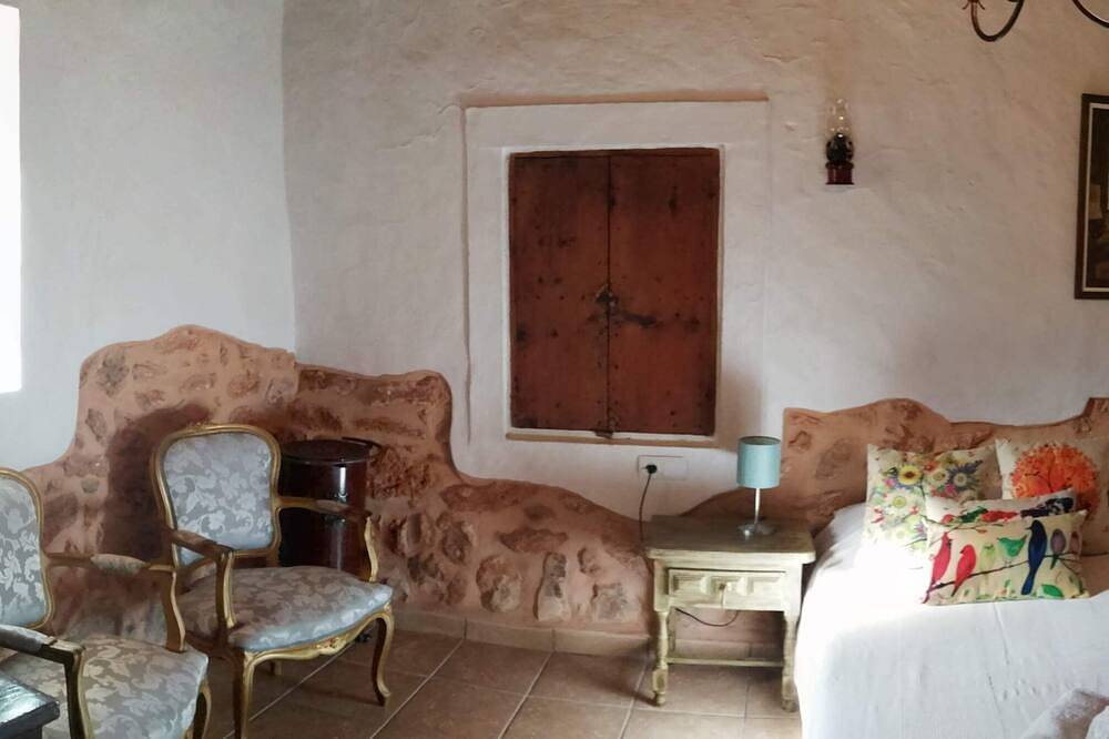 Typisches Haus, ideal für Familien und Paare in Strandnähe. in Port de Sant Miquel, Sant Joan de Labritja