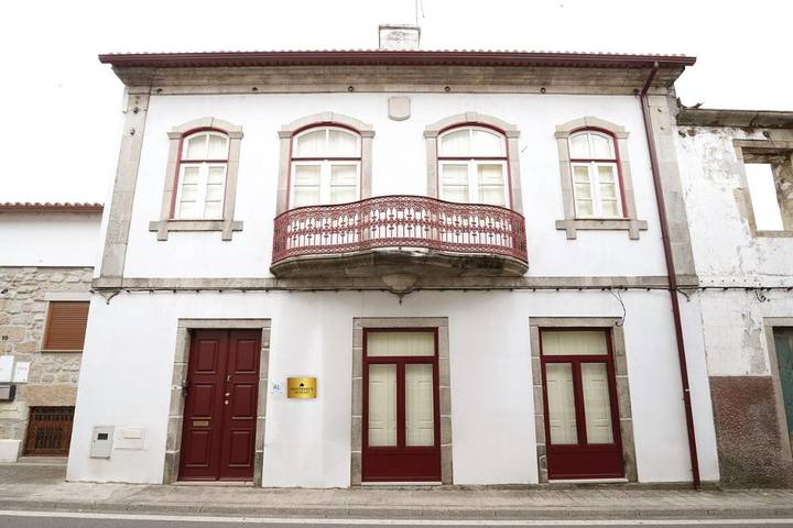 Location de vacances pour 8 personnes, avec terrasse dans Alijó