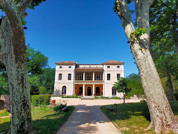 Hôtel pour 2 personnes, avec piscine ainsi que vue et jardin