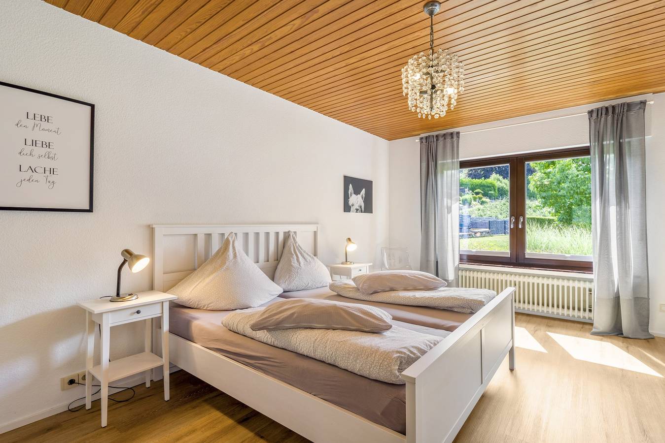 Ganze Wohnung, Apartment 'Fewo Wrede am Sauerland-Radring 1' mit Bergblick, privater Terrasse & Wlan in Eslohe, Hochsauerlandkreis