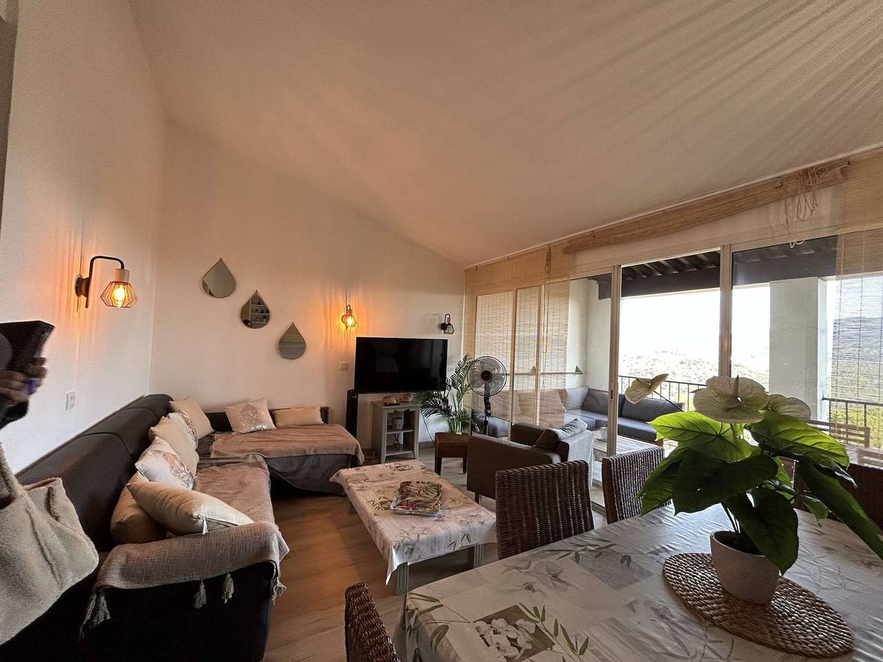 Appartement entier, Grimaud : Appartement 3 Pces avec piscine et vue mer in Grimaud, Côte méditerranéenne (France)