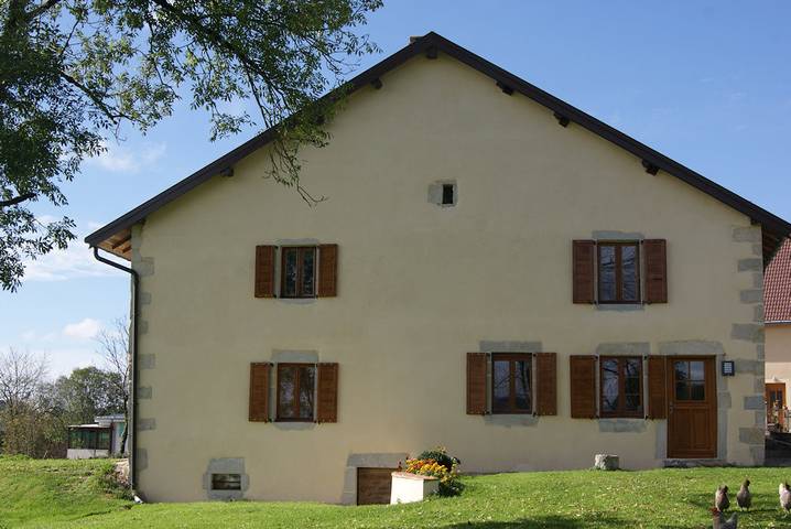 Location de vacances pour 15 personnes, avec jardin et terrasse dans le Jura - 4