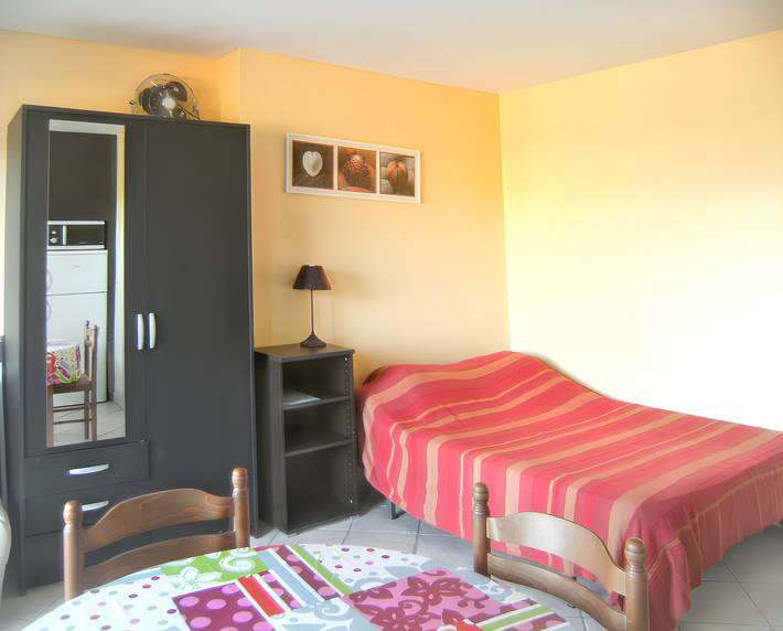 Gîte pour 4 personnes, avec terrasse dans La Bergerie - 4