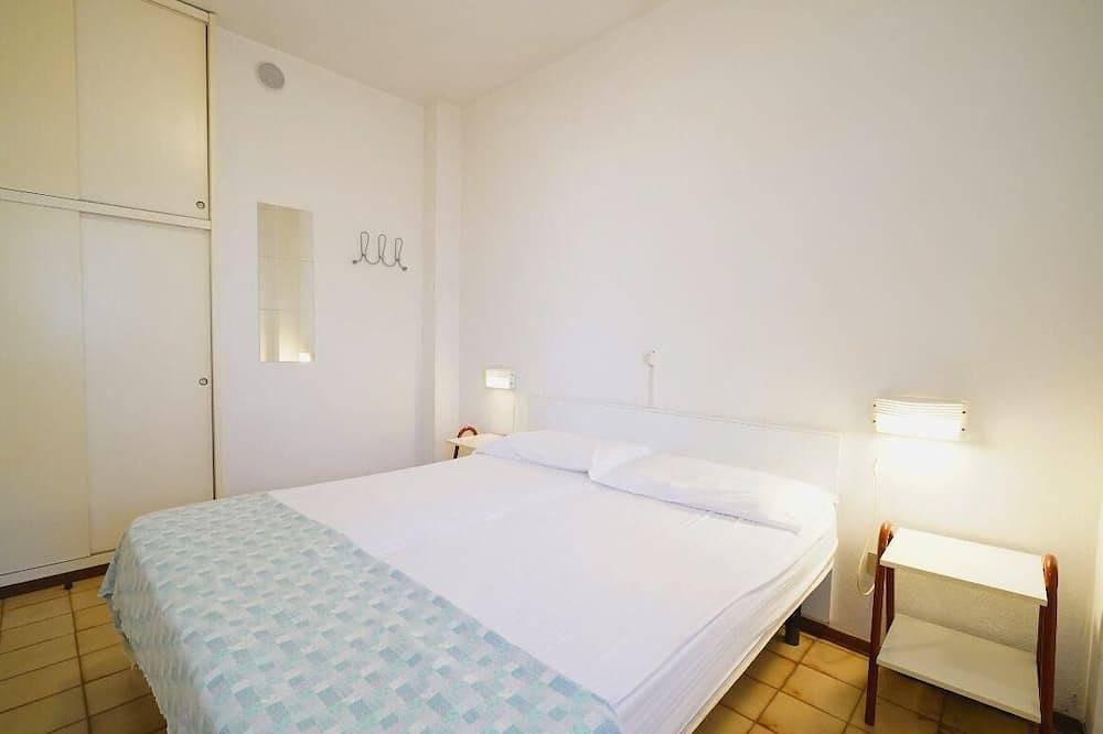 Entire apartment, Holiday apartment Lido degli Estensi for 1 - 5 persons with 2 bedrooms - Holiday apartment in Lido degli Estensi, Porto Garibaldi