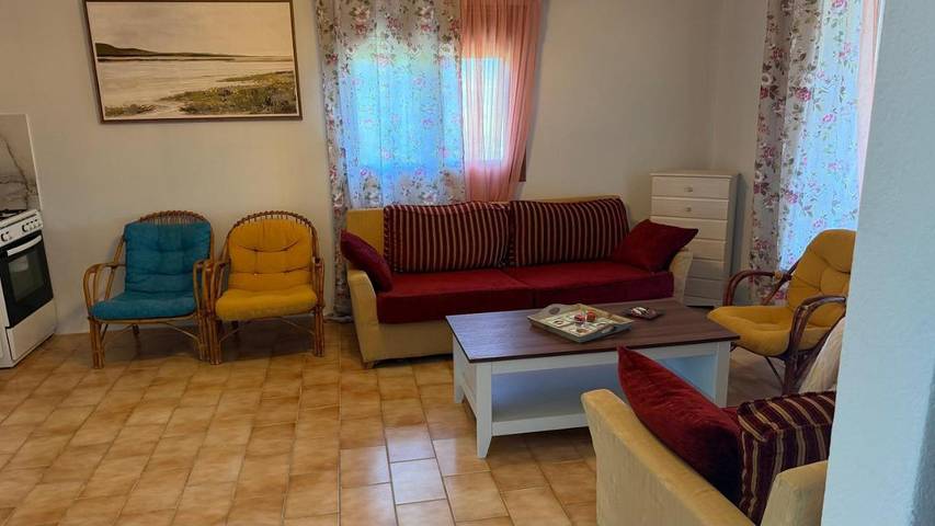 Location de vacances pour 4 personnes, avec Balcon et Terrasse ainsi que Jardin et Vue dans (Nea) Vrasna - 3