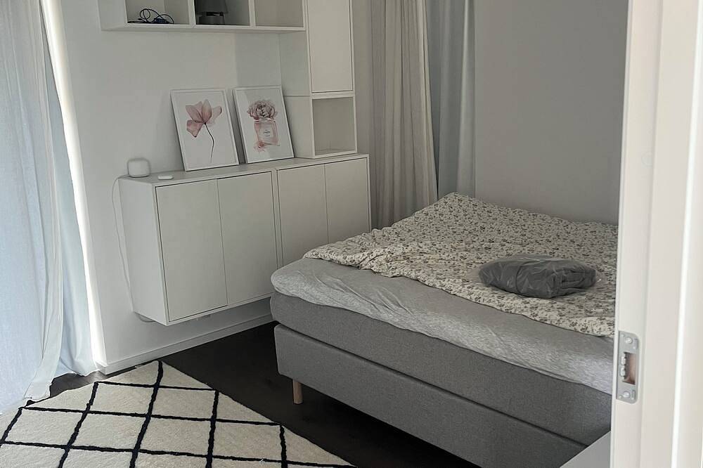 Modern 3 bedroom house with sea access, close to Gothenburg in Bohuslän