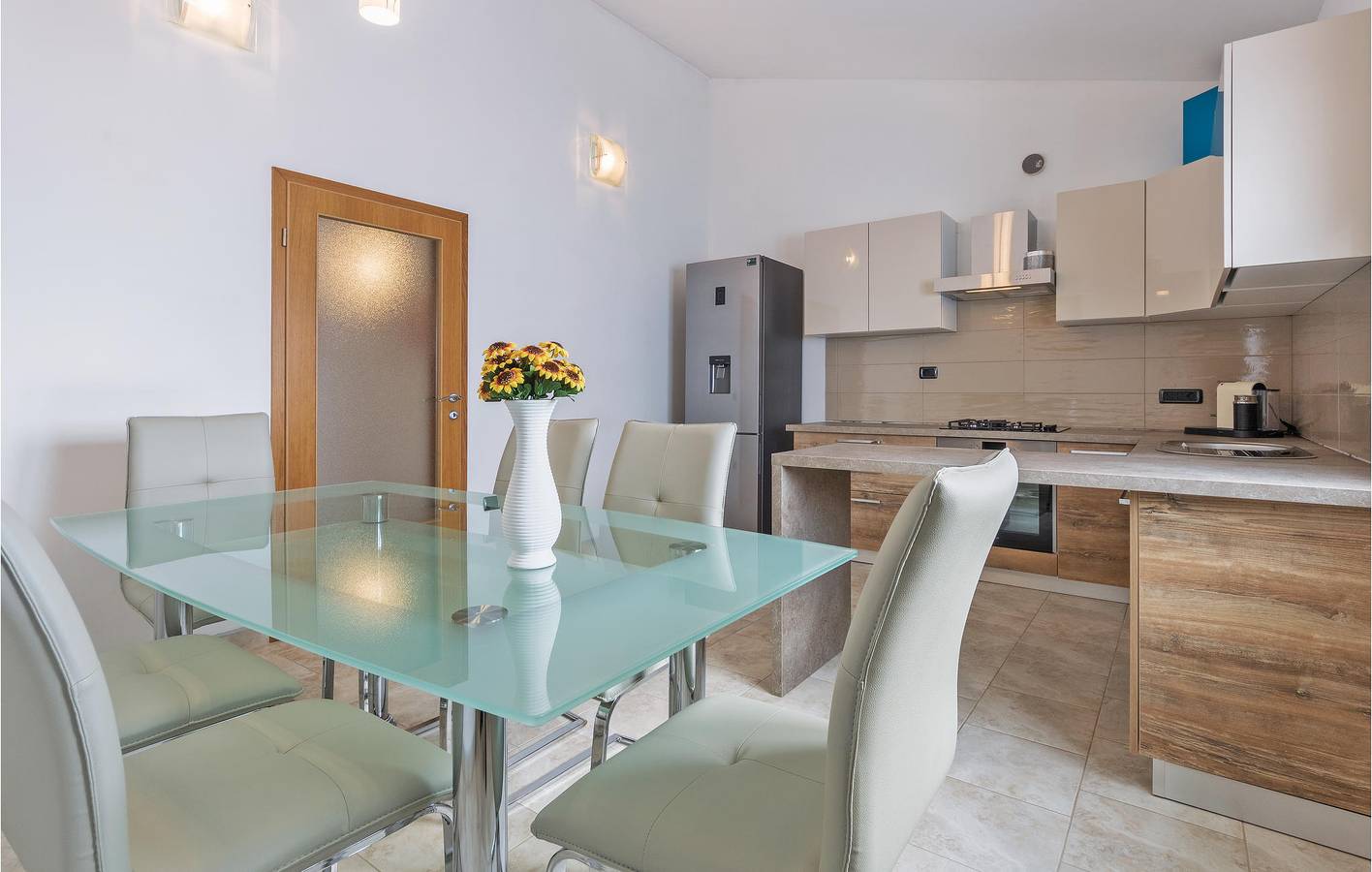 Reizendes Apartment mit Meerblick in Galizana – 700 m vom Stadtzentrum entfernt in Grad Vodnjan, Südküste Istrien