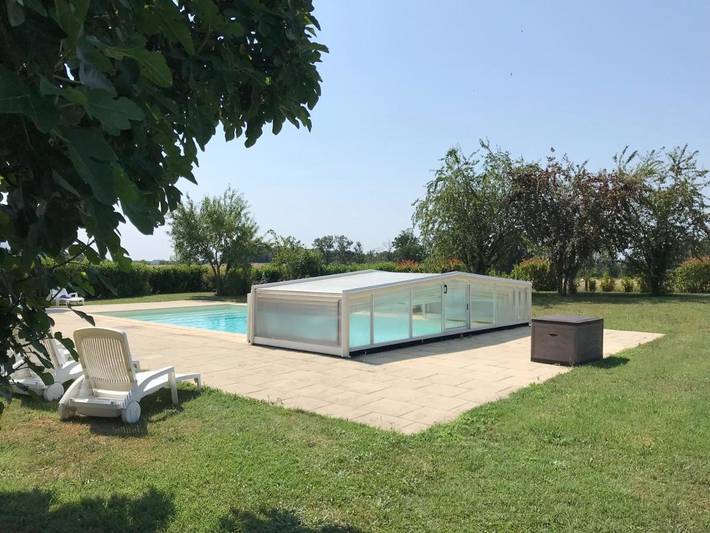 Location de vacances pour 5 personnes, avec jardin ainsi que vue et piscine à Cendrieux - 2
