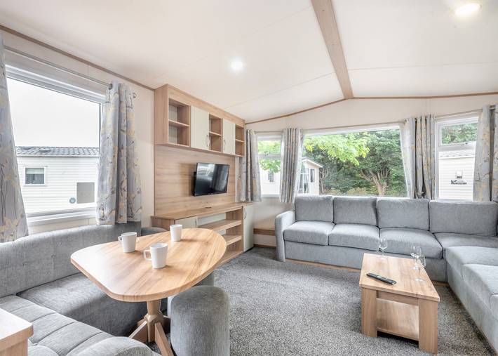 Glamping for 8 people in Carmarthenshire