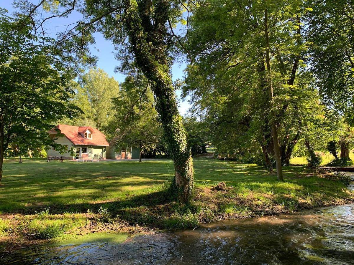 Chalet de l'Yères à Canehan - pêche privée - accueil "Pet Friendly" in Canehan, Région de Dieppe