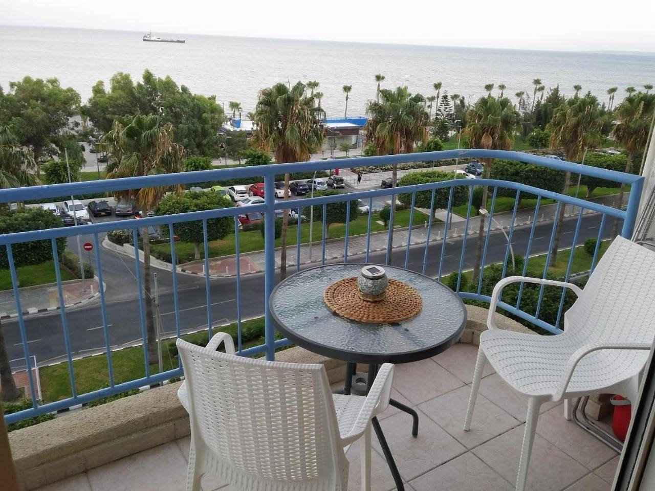 Entire apartment, Apartment with Sea View in Limassol, South Cyprus
