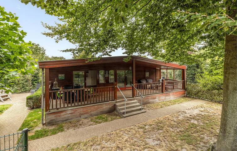 Location de vacances pour 6 personnes, avec vue et terrasse dans Erm