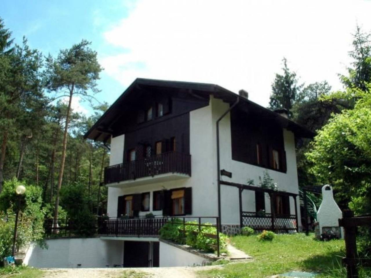 Geheel appartement, 2-stöckige Wohnung mit privatem Garten in Pur (Ledro), Ledro