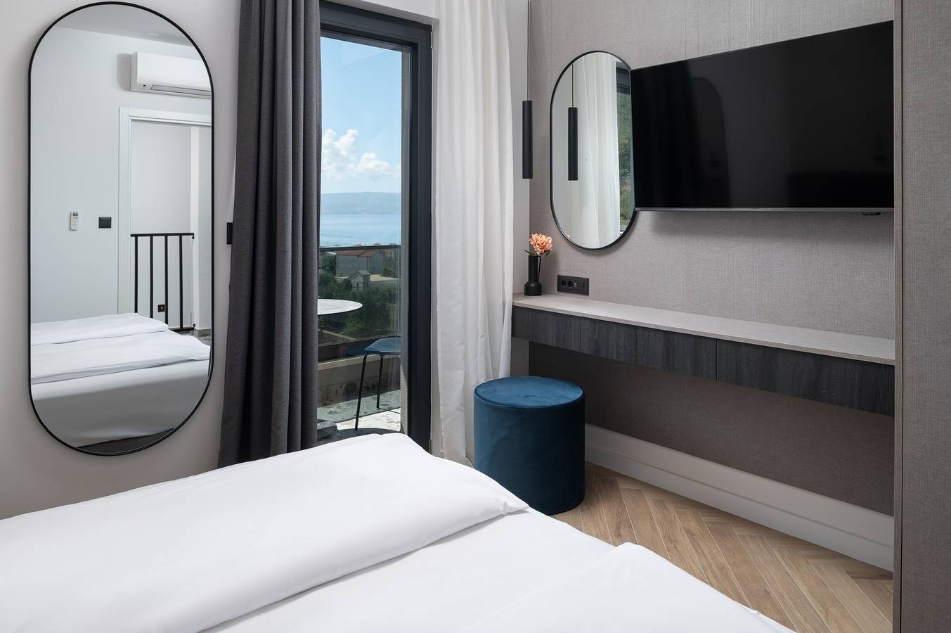 Luxury Villa David 1 heated pool 38m2 bbq Seaview in Grljevac (Podstrana), Podstrana