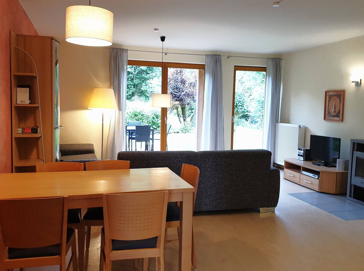 Ganze Ferienwohnung, Apartment 32 Natur Ferienpark, im grünen Paradies nahe Wanderwegen und Radstrecken – Erholung pur im Teutoburger Wald in Nieheim, Kreis Höxter