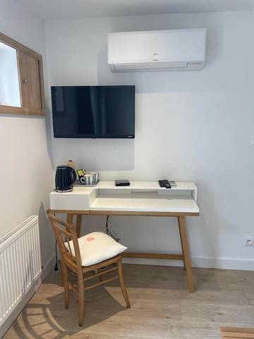 Cottage pour 2 personnes, avec vue et jardin à Pommiers