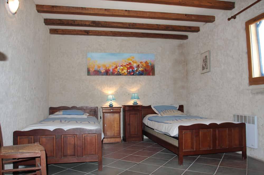 Ganze Wohnung, Ecogîtes - Garrussiero - La Garrigue - Mas Driou in Saint-Restitut, Nyons und Umgebung