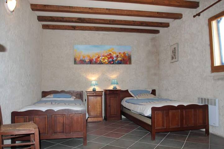 Gîte pour 5 personnes, avec piscine et jardin à Saint-Restitut - 2