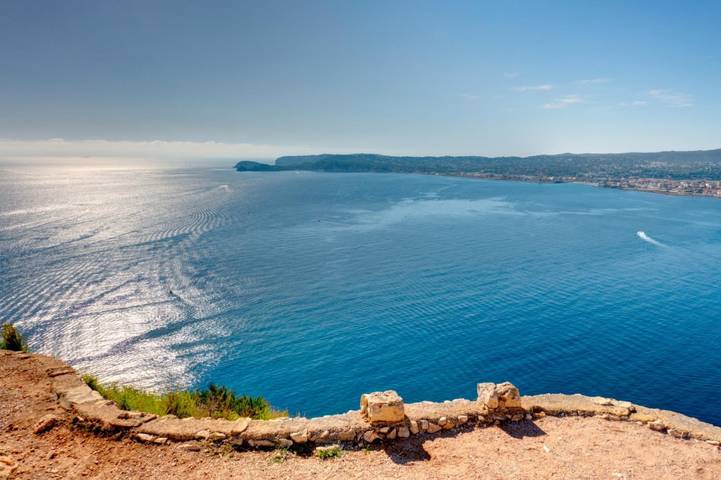 Chalet para 4 personas, con piscina además de terraza y jardín en Comunidad Valenciana - 2