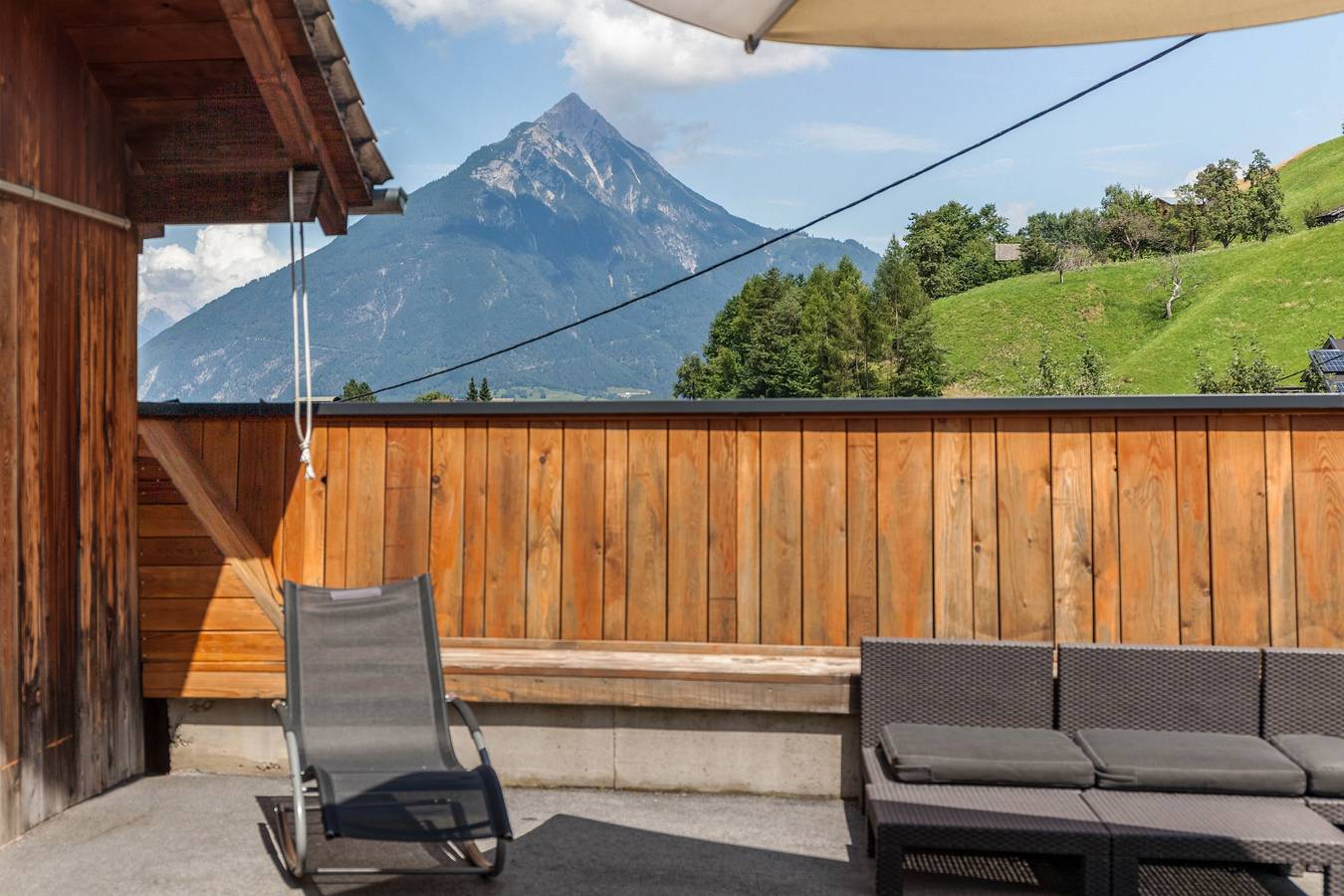 Ganze Wohnung, Ferienwohnung "S'Peaters Imsterberg" mit Bergblick, Gemeinschaftsgarten und Wlan in Kaunergrat, Imsterberg
