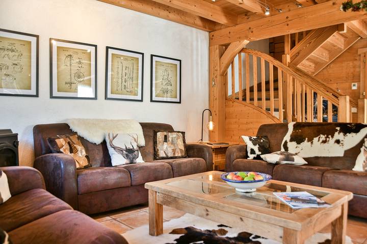Chalet pour 15 personnes, avec Balcon et Terrasse dans Chinaillon