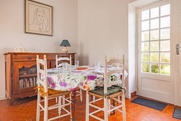 Casa con Encanto a 200 m de la Playa con Terraza y Jardín Privados in La Remigeasse, Dolus-d'Oléron