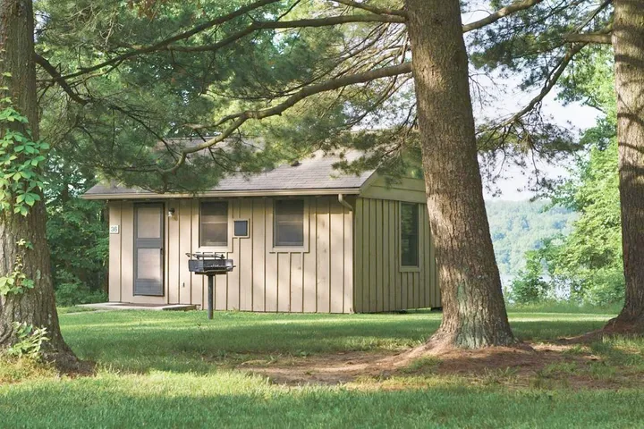 Lodge for 4 people, with pool and hot tub - 1