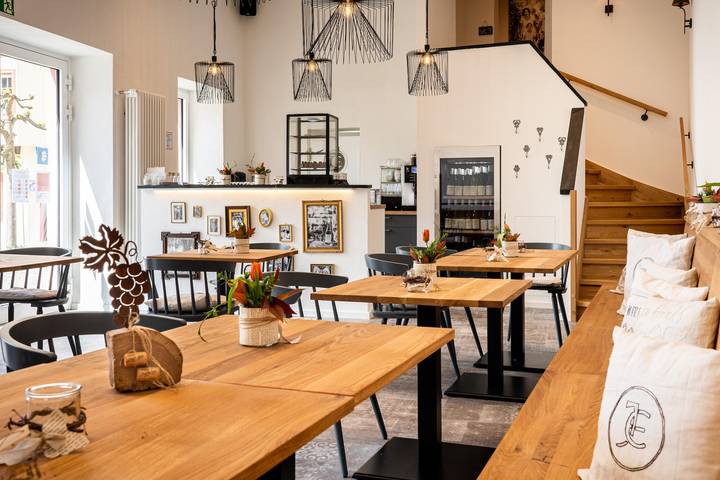 Ferienwohnung für 2 Personen, mit Balkon an der Mosel - 2