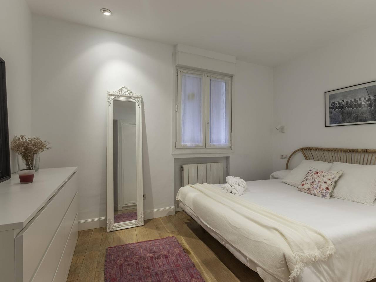 Geheel vakantieappartement, Vakantieappartement voor 4 personen met balkon/terras in Ibaiondo, Bilbao