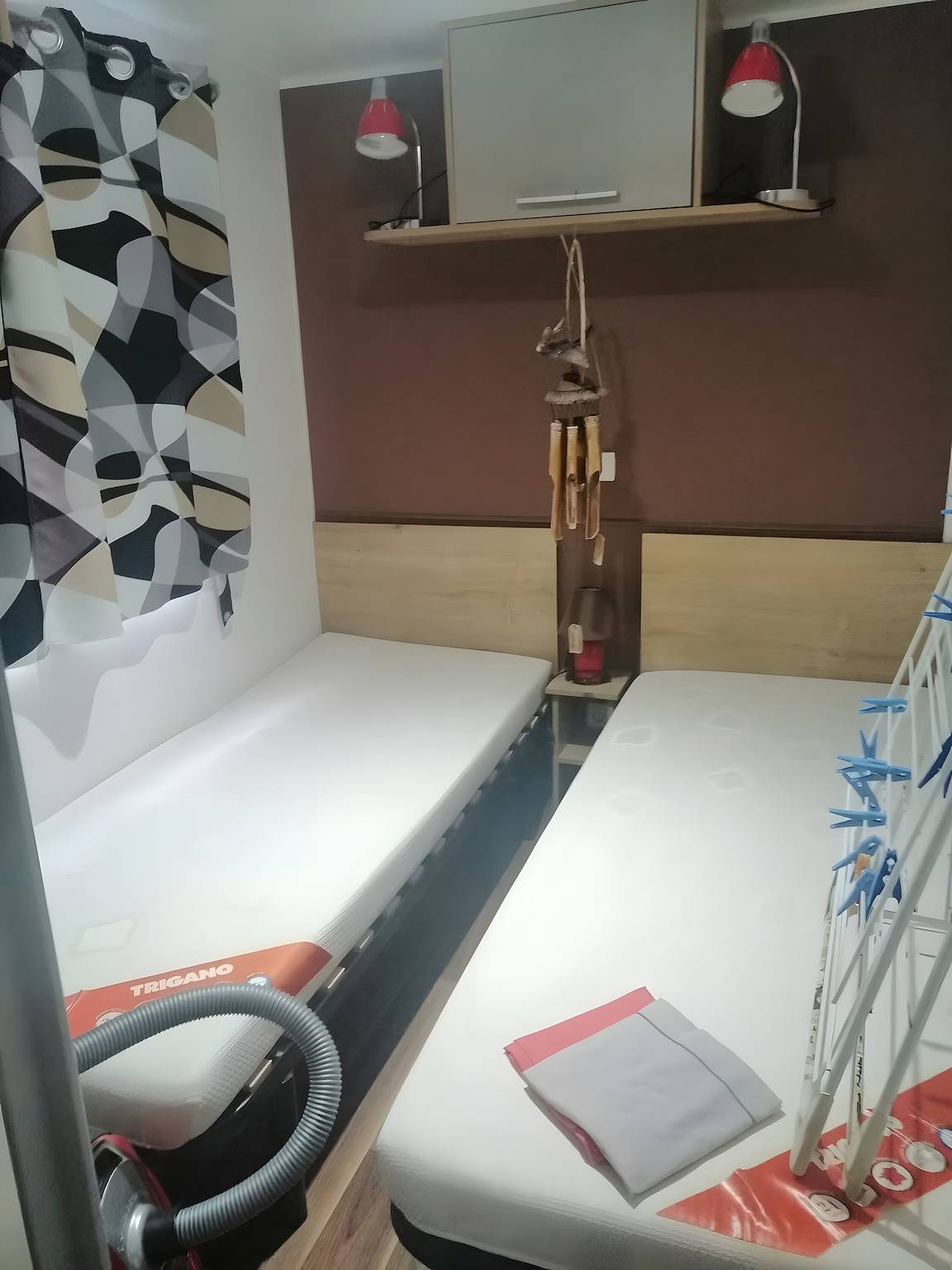 Mobile Home for 5 with Private Terrace, Garden, and Air Conditioning in Les Mathes, Côte de Beauté