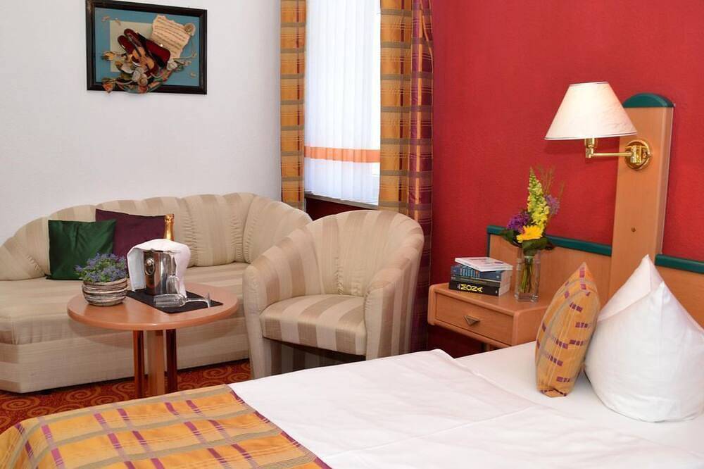 Double room, shower, Wc, comfort online - Parkhotel Helene in Bad Elster, Chemnitz (region)