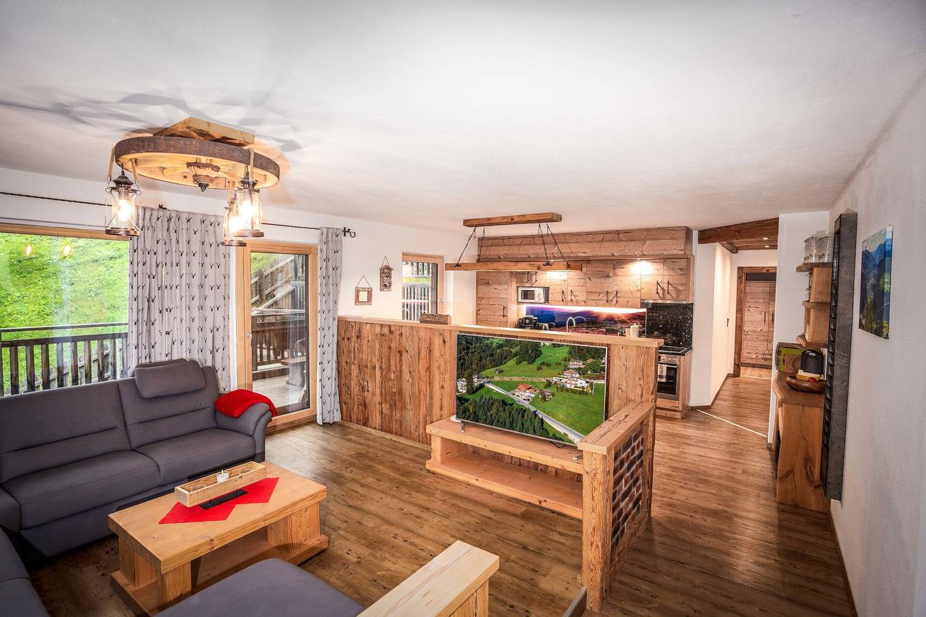 Ganze Ferienwohnung, Alpen Chalet Wohnung "Martha" in Tuxer Alpen, Zellberg