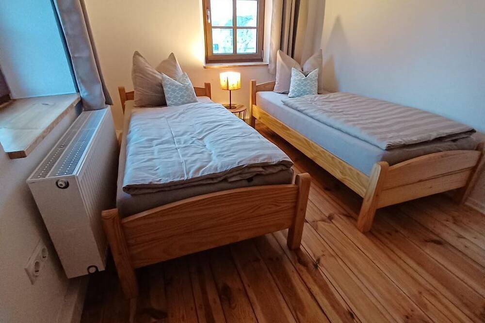 Ganze Wohnung, Ferienhaus \"An der Kleinen Spree\" - Ferienhaus mit 3 Schlafzimmern in Malschwitz, Oberlausitz-Niederschlesien