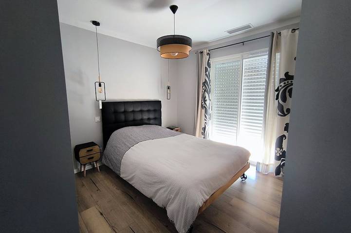 Location de vacances pour 7 personnes, avec Terrasse et Jardin à Salles - 2