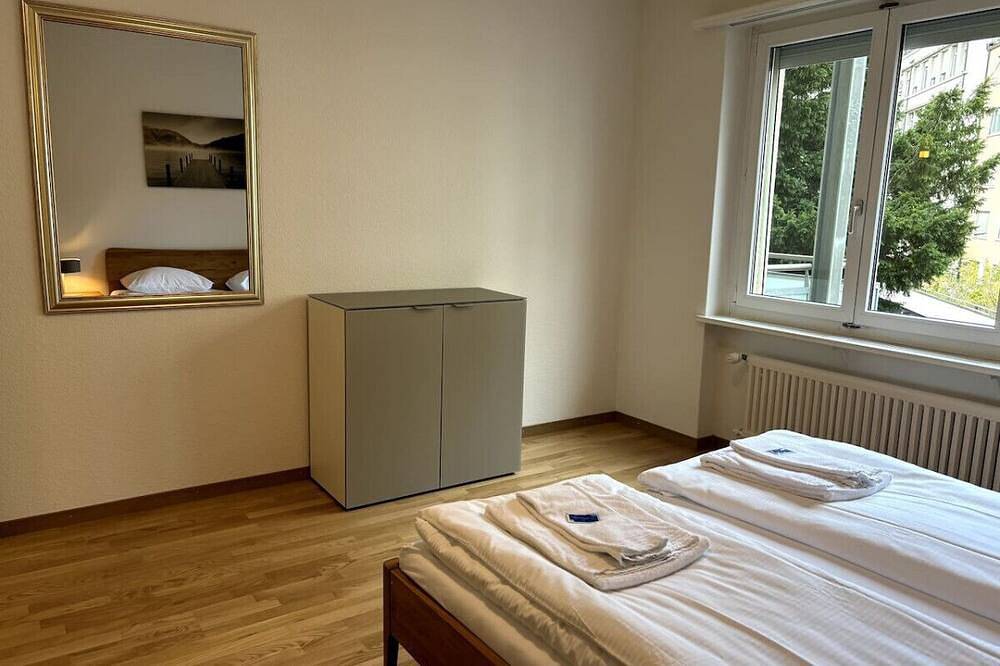 Ganze Wohnung, Cozy 2Br near lake and train station (Wille 8) in Zürich, Bezirk Zürich