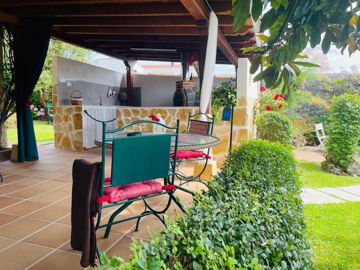 Casa rural para 2 personas, con Jacuzzi y Terraza además de Jardín y Vistas en Santander - 3