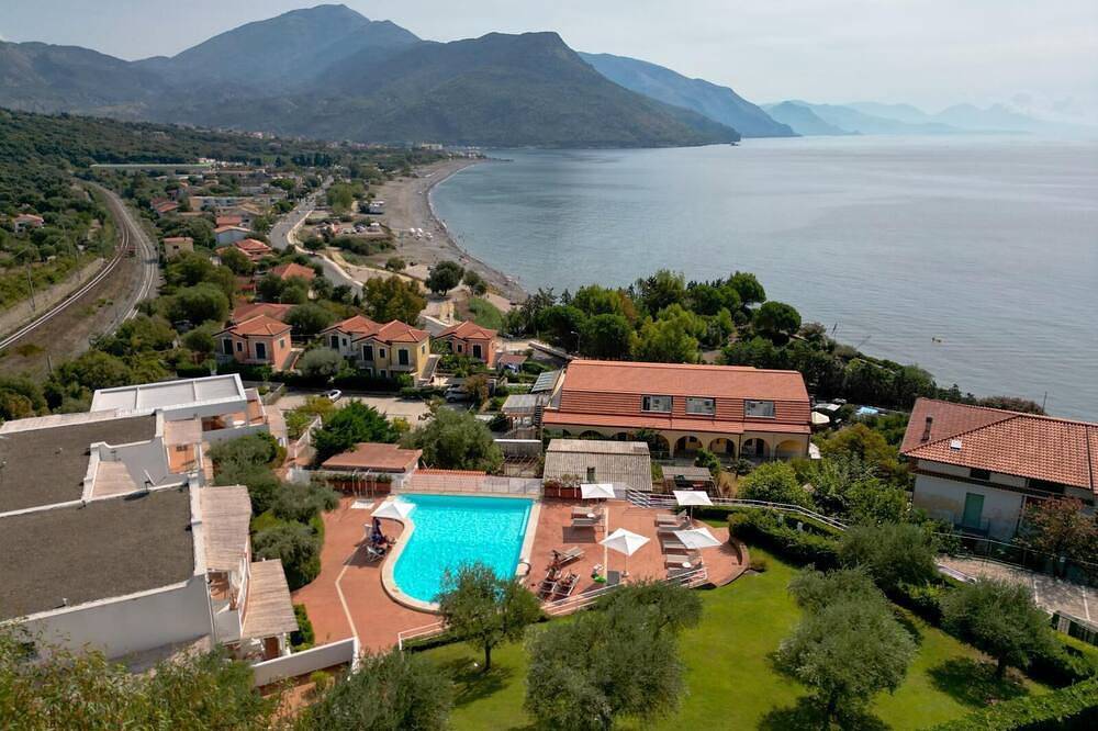 Appartamento intero, Mirto   Appartamento con piscina e spiaggia privata in Vibonati, Cilento