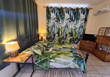 Gîte pour 2 personnes, avec piscine ainsi que bassin pour enfant et jardin à Papeete