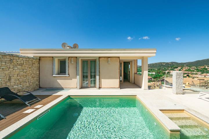 Ferienhaus für 8 Personen, mit Garten und Whirlpool in Chia - 2