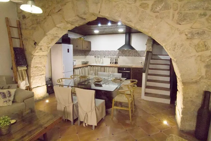 Holiday home for 9 people, with balcony and view as well as lake view, with pets - 1