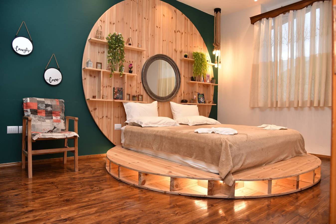 Geheel appartement, Vakantieappartement voor 4 personen met whirlpool in Albanië