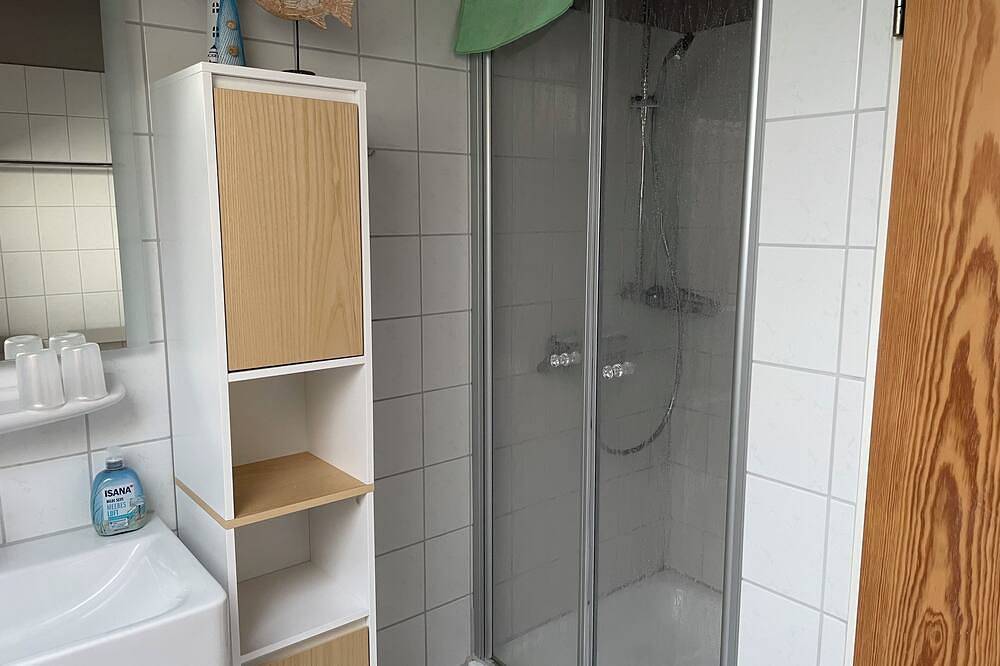 Ganze Wohnung, Gemütliches Ferienappartement mit Deichblick in Wremen in Wremen, Cuxland