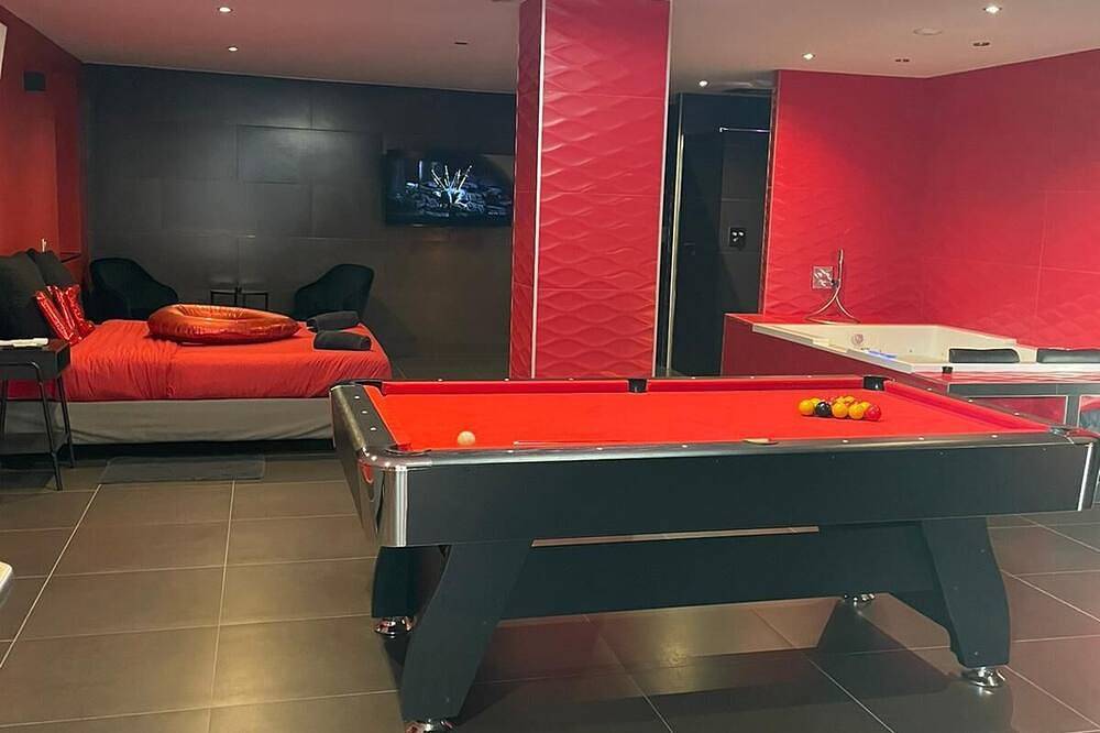 Apartamento entero, Loft 55 m2 Jacuzzi Billard Terrasse 15 min Hyper Centre Strasbourg in Hœnheim, Región de Estrasburgo