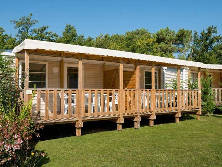 Camping voor 2 personen, met zwembad en terras, met huisdier in Poitou-Charentes