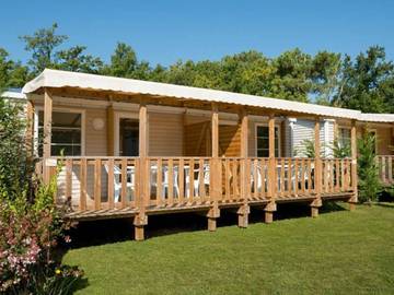 Camping für 2 Personen, mit Terrasse und Pool, mit Haustier in Royan