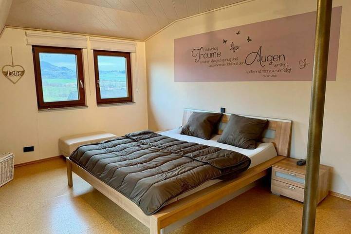 Ganze Wohnung, Rauschelbach Loft 9 - Ferienwohnung mit 2 Schlafzimmern und Balkon in Poppenhausen, Rhön-Hessen